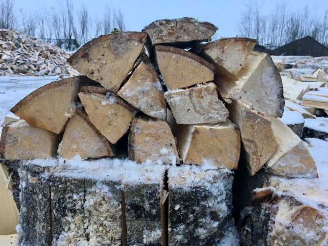 За да изгори едно дърво добре, трябва да е добре изсушено.