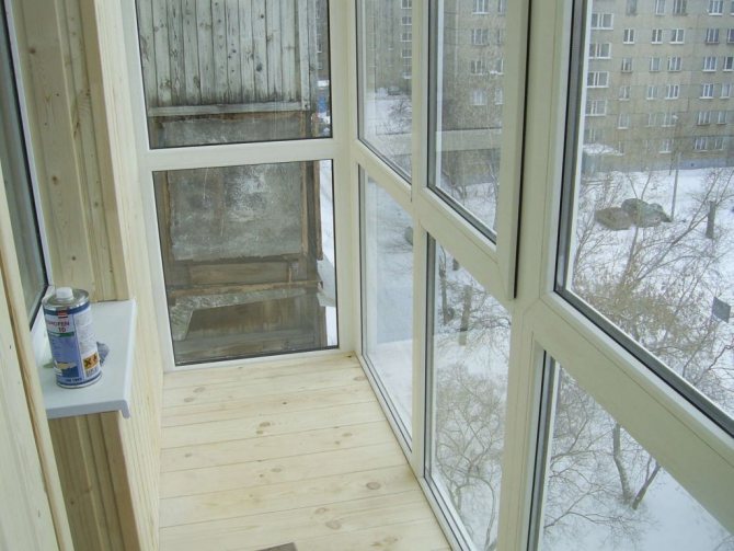 Armoire, atelier, dressing - comment transformer un balcon