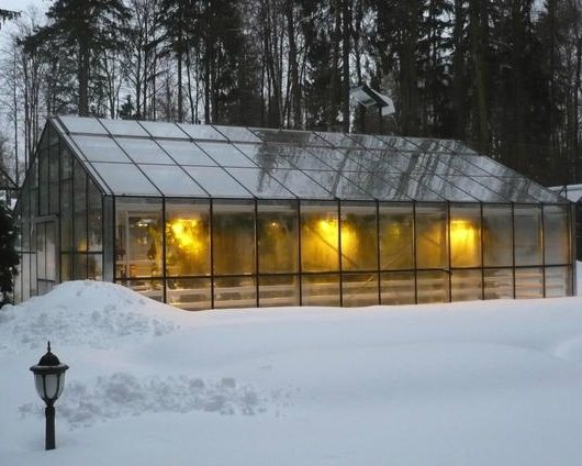 Comment chauffer la serre en hiver de vos propres mains