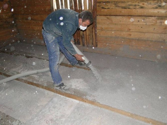 comment isoler une maison en rondins de l'intérieur