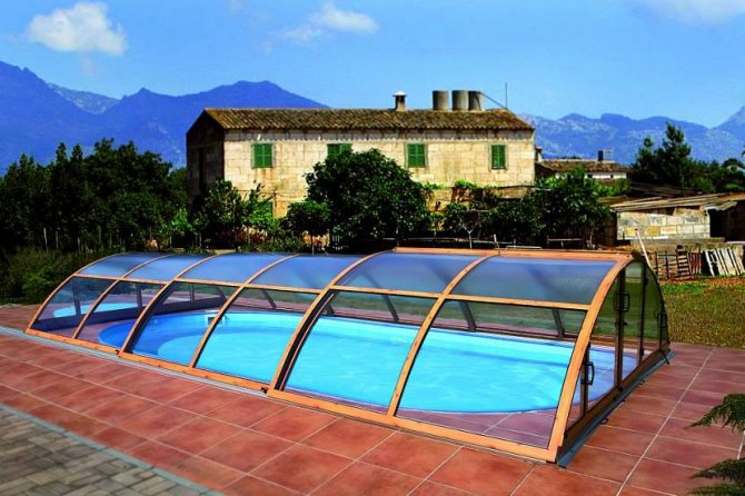 toit de piscine en polycarbonate